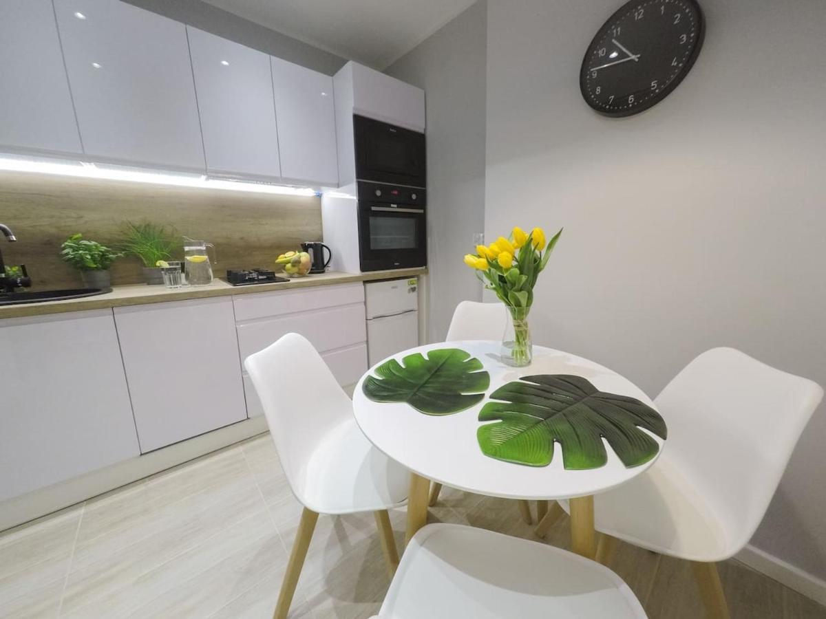 Rynek 20/21 -Cosy New Apartment On The Market Square - 4 Bedrooms - 8 People Wrocław Exterior foto