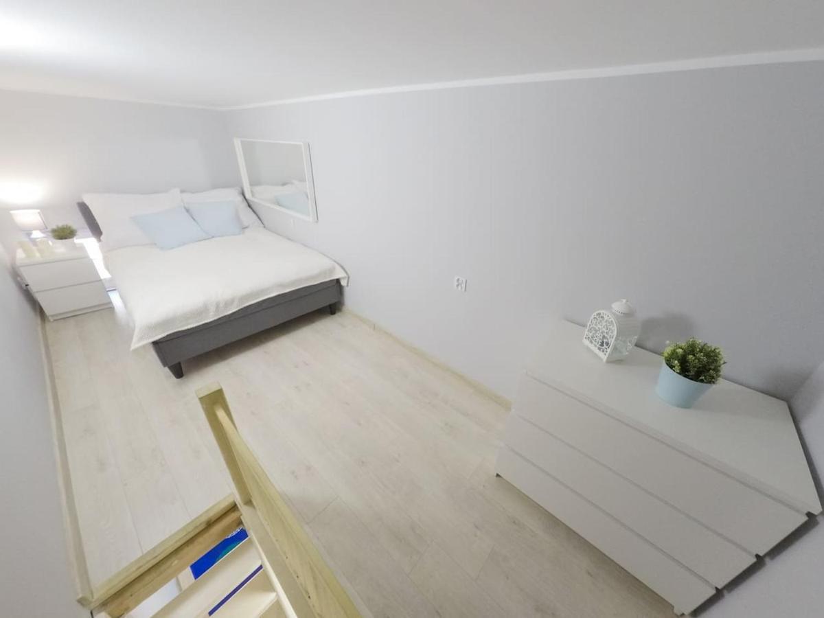 Rynek 20/21 -Cosy New Apartment On The Market Square - 4 Bedrooms - 8 People Wrocław Exterior foto